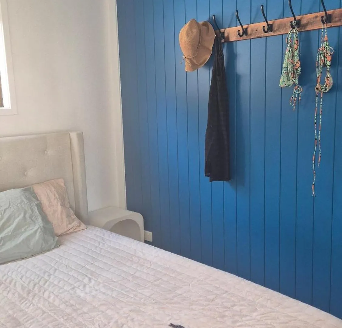 Coastal, Furbaby Friendly, Short Walk To Beach Agnes Water Holiday home