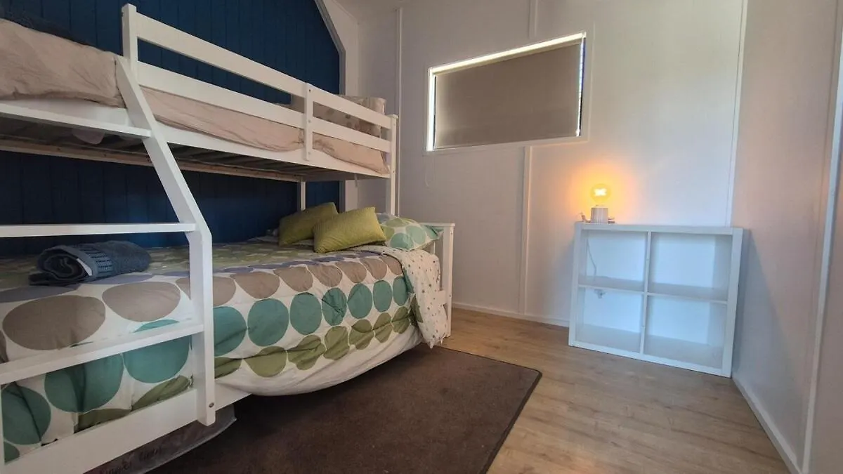 Coastal, Furbaby Friendly, Short Walk To Beach Agnes Water Holiday home